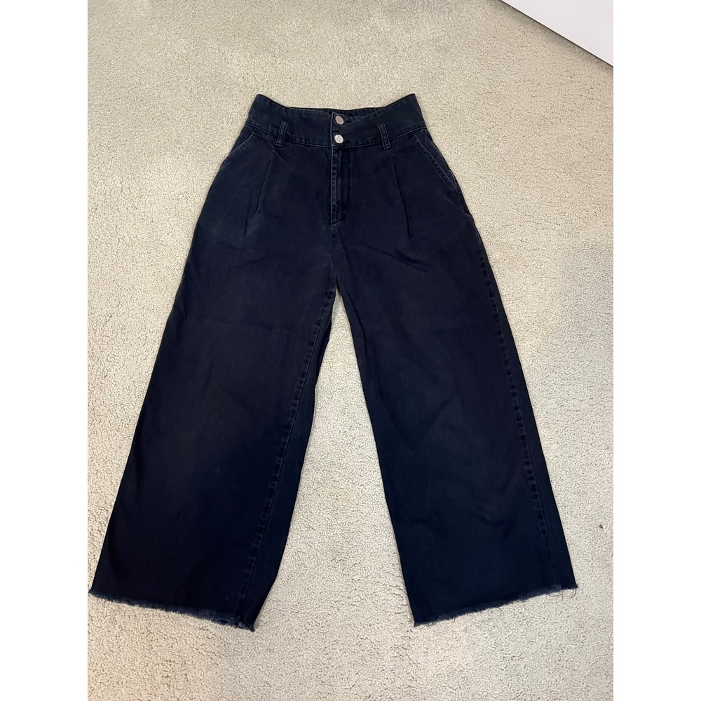 BDG Urban Outfitters Black High Waisted Wide Leg Pleated Crop Raw Hem Jeans Sz 4